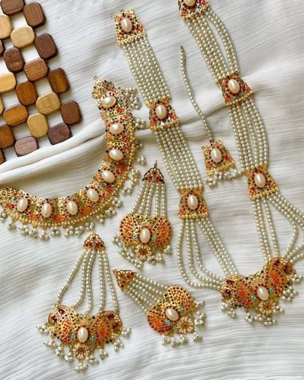 Elegant Traditional Bridal Set