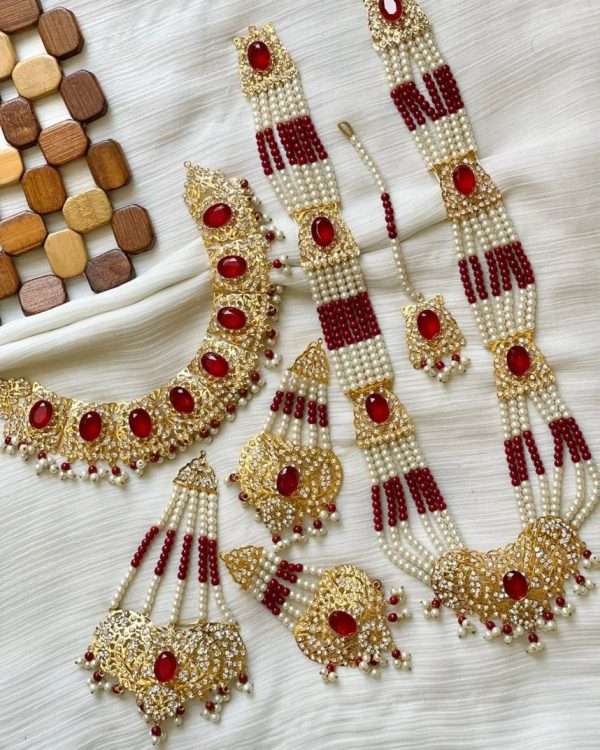 Elegant Traditional Bridal Set
