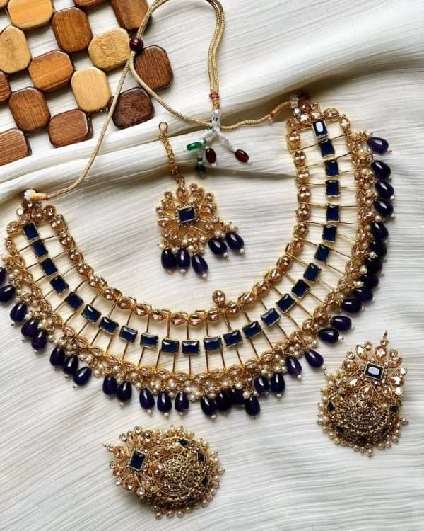 Beautiful Zircon Studded Necklace Set