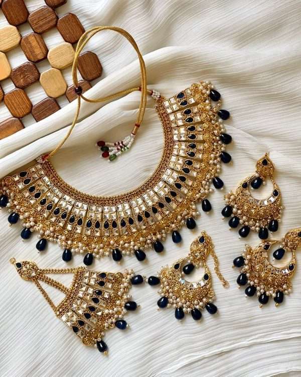 Beautiful Fine Quality Necklace Set