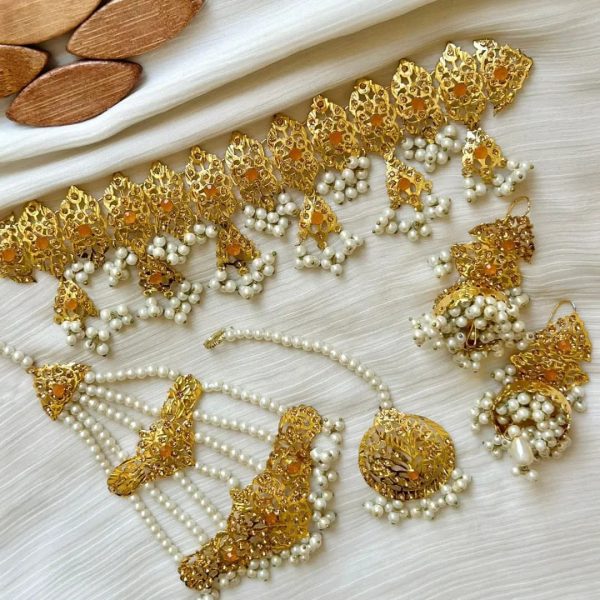 Delicate Hyderabadi Guluband