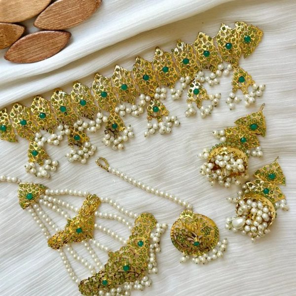 Delicate Hyderabadi Guluband