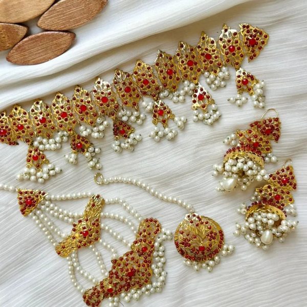 Delicate Hyderabadi Guluband
